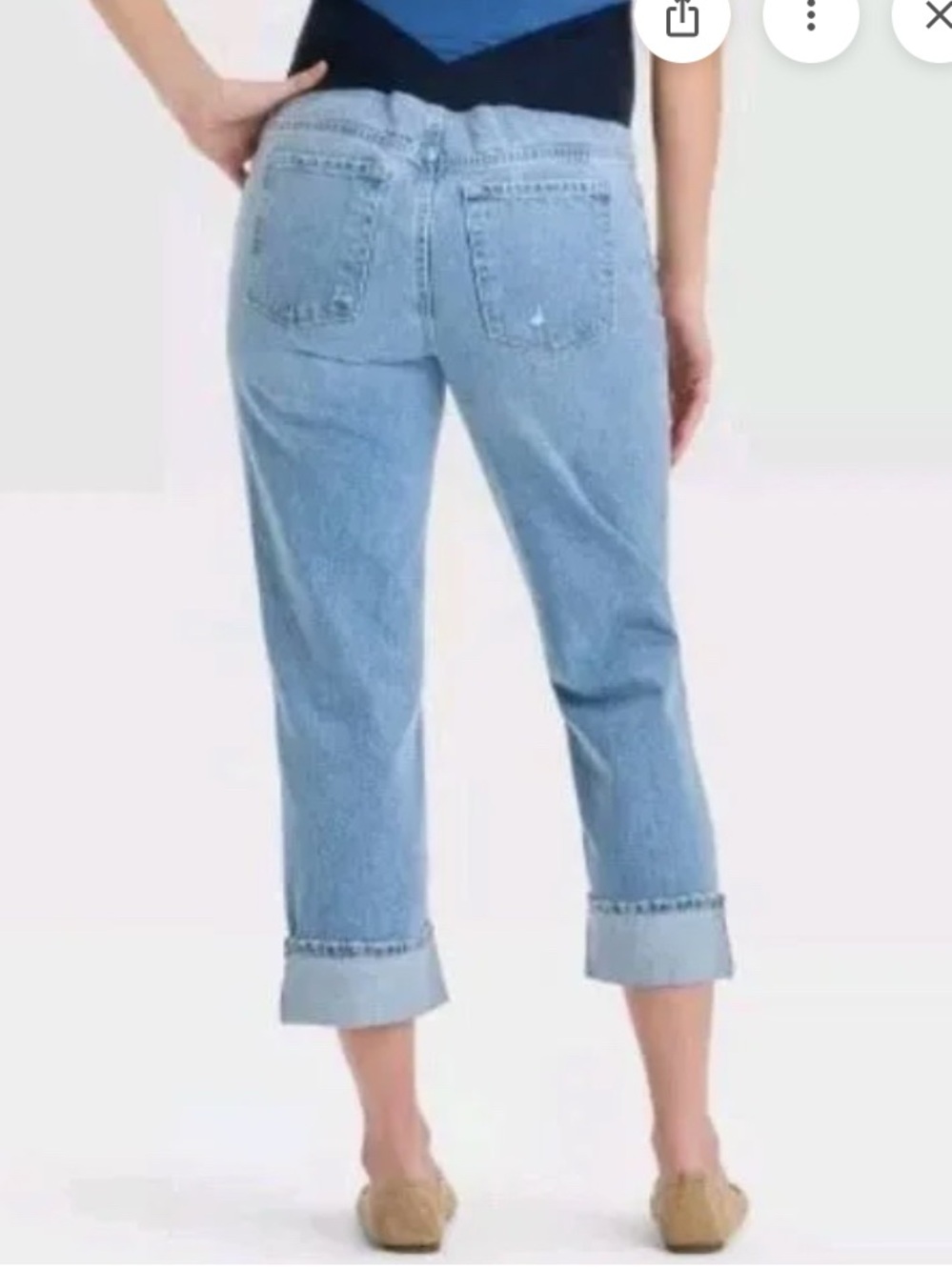 Light Wash Maternity Ripped Cropped Jeans - Picture 2 of 2